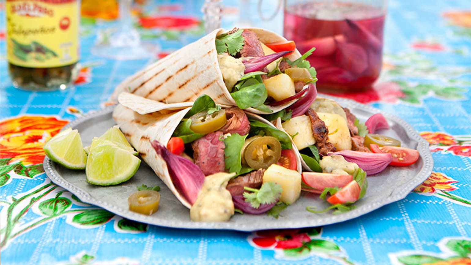fajitas-with-flank-steak-and-pickled-red-onion
